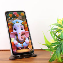 Triple Angle Pyramid Stand 